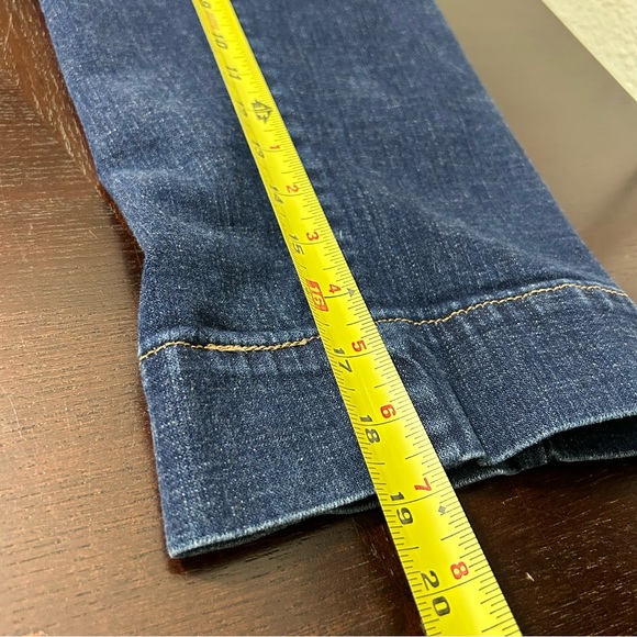 Levis 515 Women’s Jean Capris Dark Wash Size 8 - Picture 13 of 13